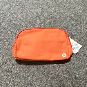 lululemon Everywhere Belt Bag